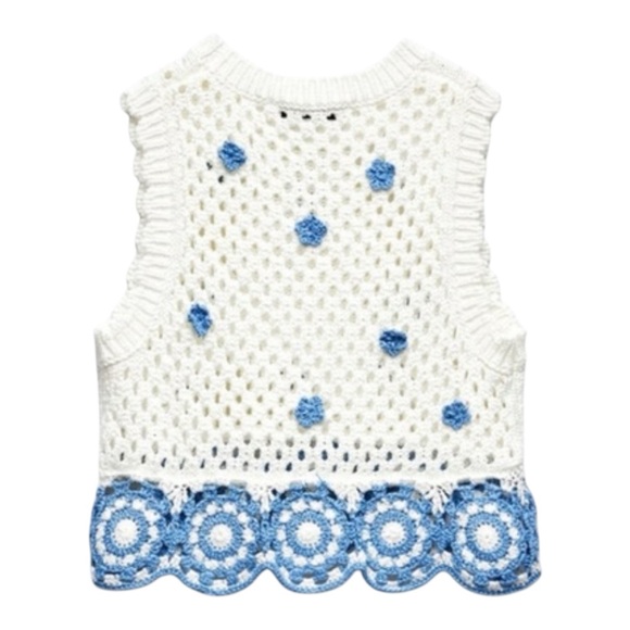 ZARA Blogger’s Favorite Floral Crochet Knit Top, Size S. - Picture 3 of 8